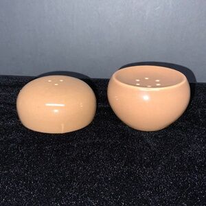 Russel Wright Iroquois Stackable Salt & Pepper Shakers Nutmeg Brown - EUC